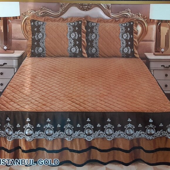 Istanbul Gold Luxury Velvet Coverlet with Ruffle Vintage Royal Design Bedspread - Picture 3 of 6